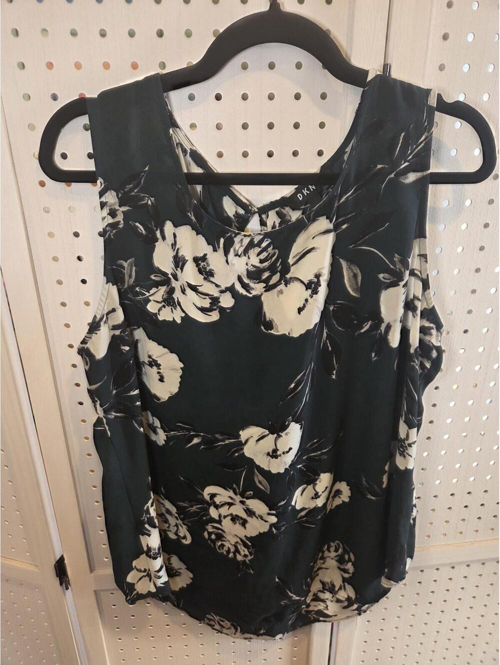 DKNY green and White Floral Sleeveless Blouse